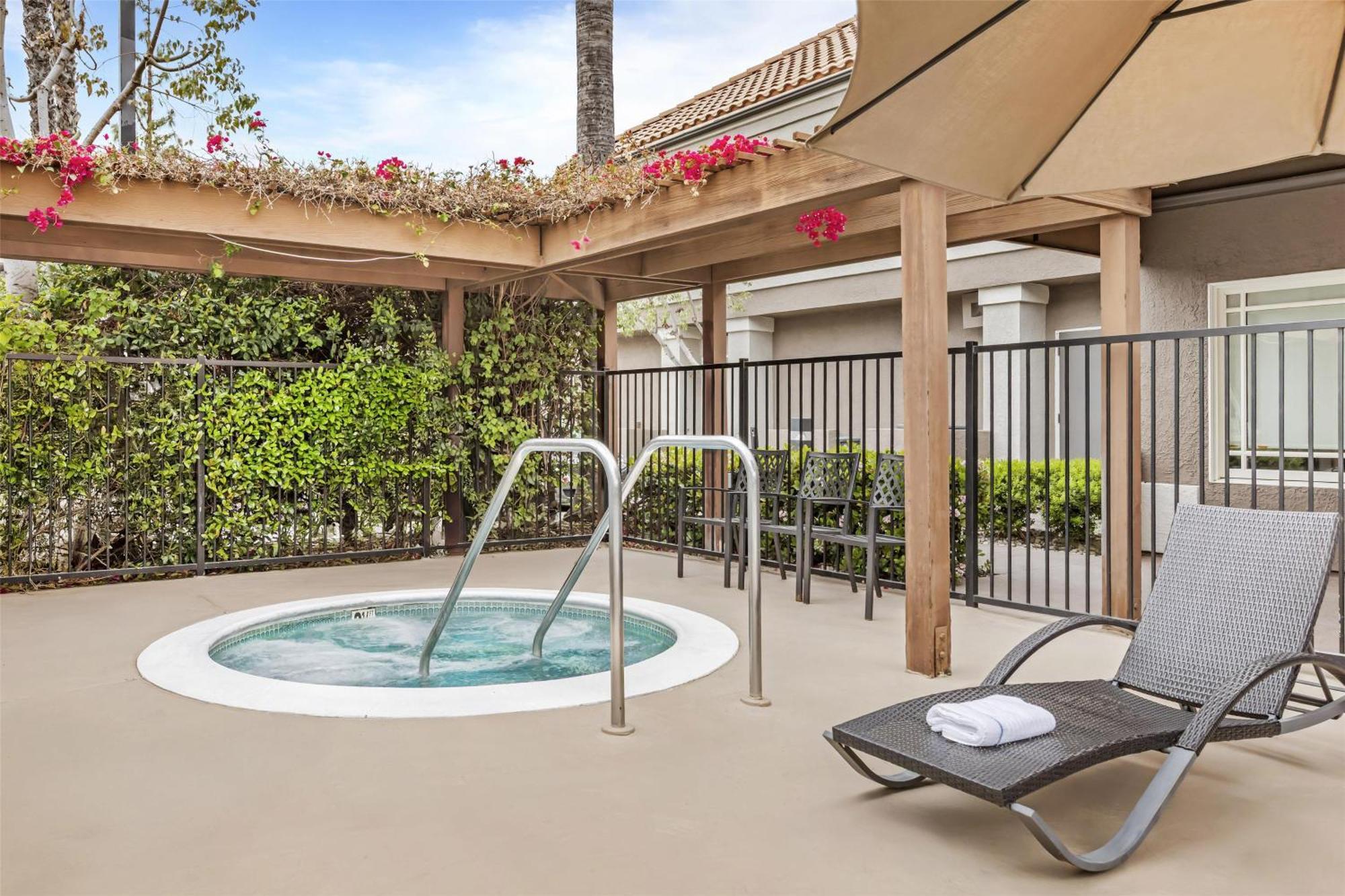 Sonesta Es Suites Chatsworth ロサンゼルス エクステリア 写真